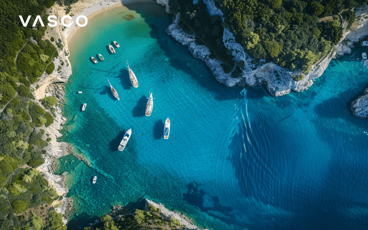 Vue aérienne de l'île d'Antipaxos près de Corfou en Grèce.